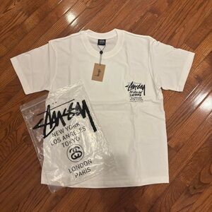 NWT stussy mushrooms in the clouds t-shirt unisex medium